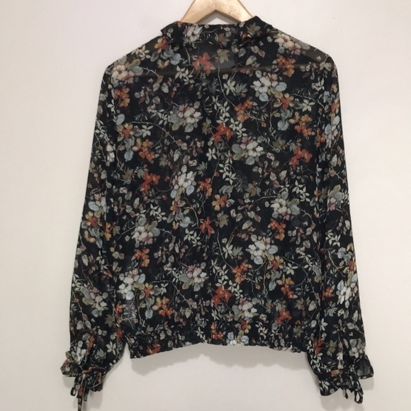 Apricot floral sheer ruffle cinched waist long sleeve blouse size Medium - Picture 5 of 11